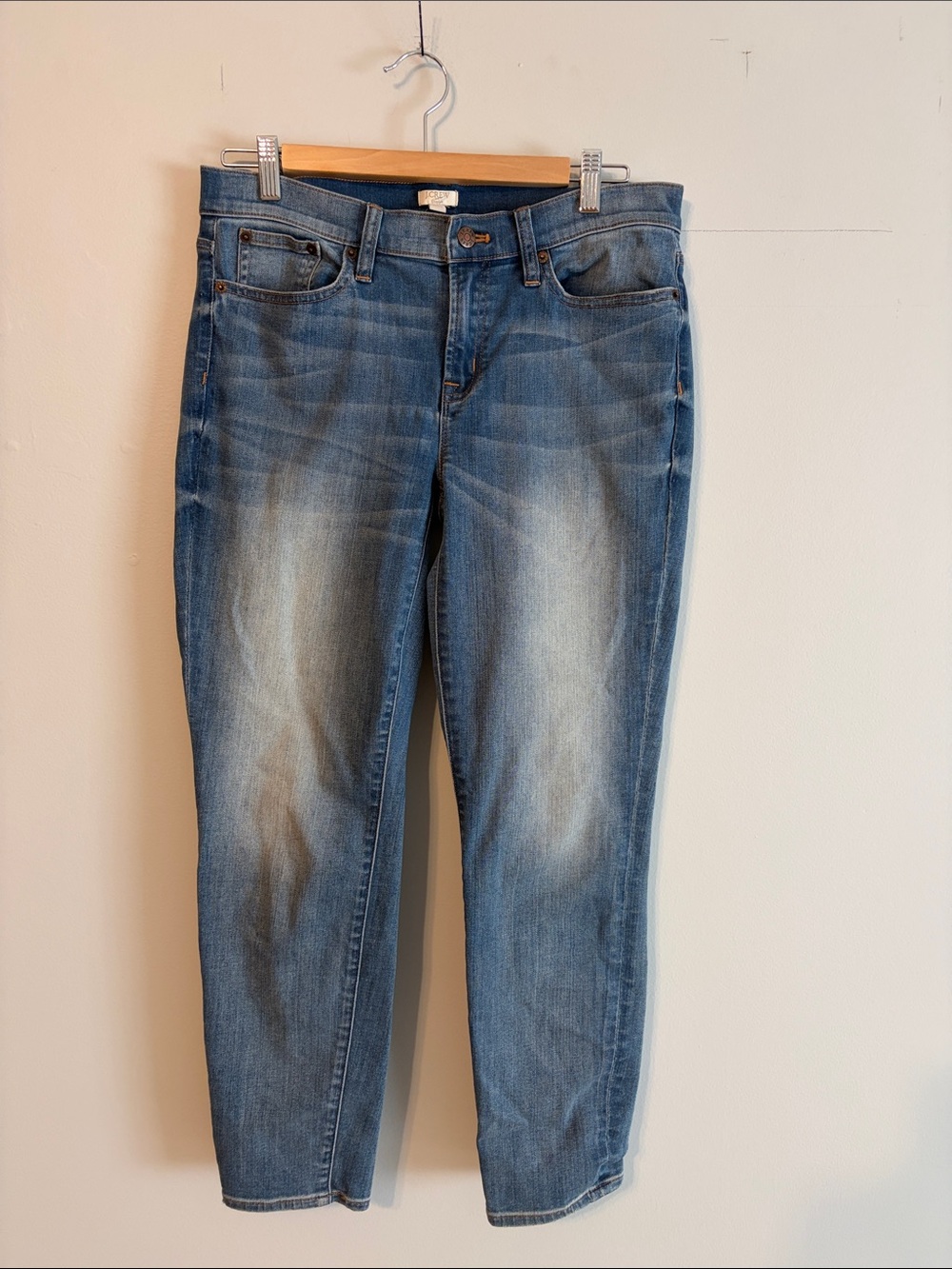 J. Crew Women Blue Wash Jeans.30/28. Stretch style.